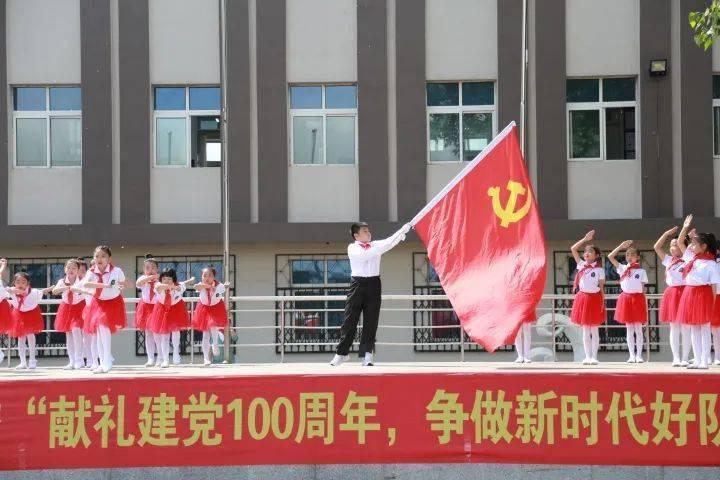 多彩木块解谜